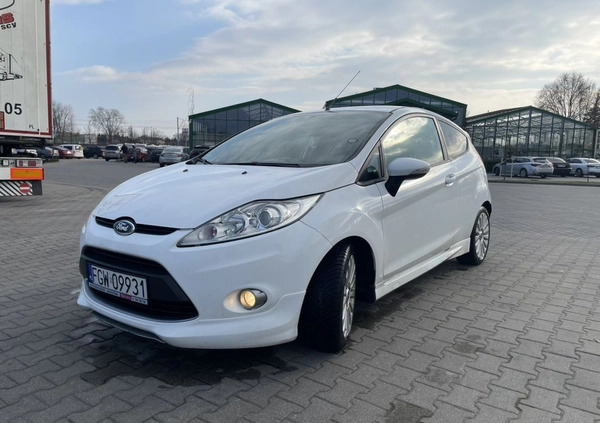 Ford Fiesta cena 16500 przebieg: 254855, rok produkcji 2011 z Janowiec Wielkopolski małe 106